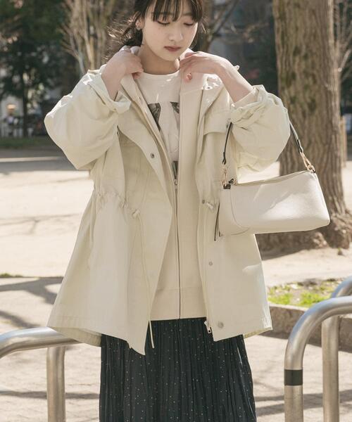 ITEMS URBANRESEARCH（アイテムズ アーバンリサーチ）の「ライトフーディーブルゾン（ブルゾン・レディース・ホワイト系その他/ブラック・FREE）」の19枚目の写真