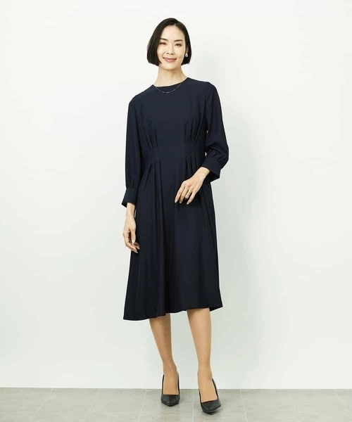 MICHEL KLEIN（ミッシェル・クラン）の「[オケージョン/セレモニー]ドレープワンピース（ワンピース・レディース・ブラック/ネイビー・38）」の2枚目の写真