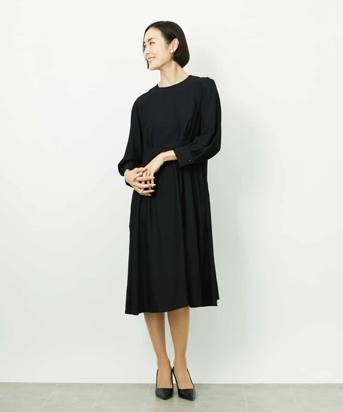 MICHEL KLEIN（ミッシェル・クラン）の「[オケージョン/セレモニー]ドレープワンピース（ワンピース・レディース・ブラック/ネイビー・38）」の14枚目の写真