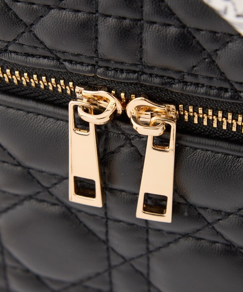 one after another NICE CLAUP（ワンアフターアナザーナイスクラップ）の「ギャザーリボンハンドルキルティングバニティバッグ（ショルダーバッグ・レディース・サックスブルー/ブラック/アイボリー/ピンク・FREE）」の7枚目の写真