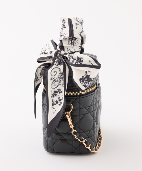 one after another NICE CLAUP（ワンアフターアナザーナイスクラップ）の「ギャザーリボンハンドルキルティングバニティバッグ（ショルダーバッグ・レディース・サックスブルー/ブラック/アイボリー/ピンク・FREE）」の18枚目の写真