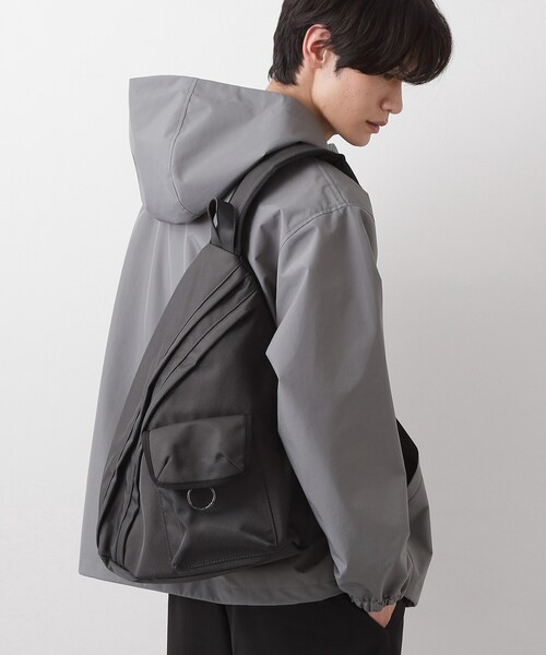 THE SHOP TK (ザ ショップ ティーケー )の「ツイル スリング ショルダーバック(ボディバッグ/ウエストポーチ・メンズ・ブラック/ダークグレー・00)」の2枚目の写真
