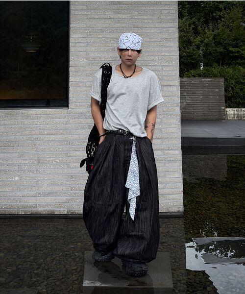 IDWS(アイドンワナセル)の「Aurora Denim Balloon Pants Black(デニムパンツ・レディース・その他・0/1/2)」の7枚目の写真