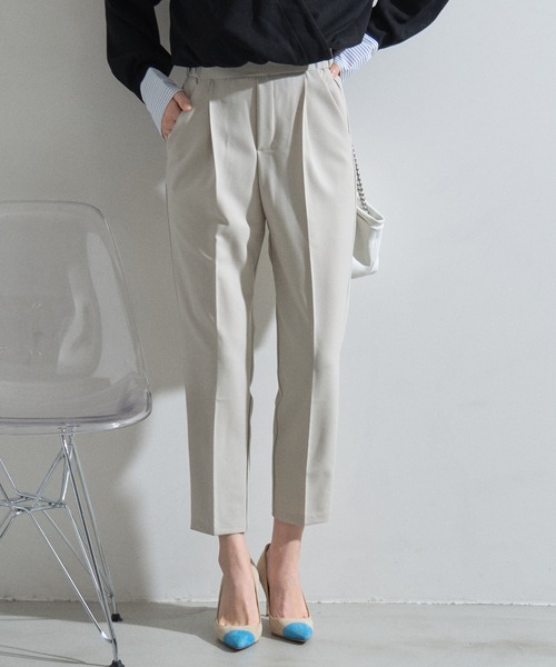 &. NOSTALGIA（アンドドットノスタルジア）の「美シルエットテーパードパンツ（セットアップ）（スラックス・レディース・ネイビー/ベージュ/ブラック・M）」の2枚目の写真