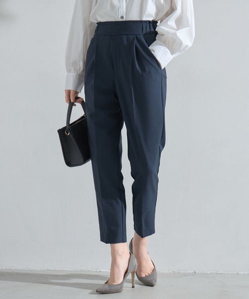 &. NOSTALGIA（アンドドットノスタルジア）の「美シルエットテーパードパンツ（セットアップ）（スラックス・レディース・ネイビー/ベージュ/ブラック・M）」の3枚目の写真