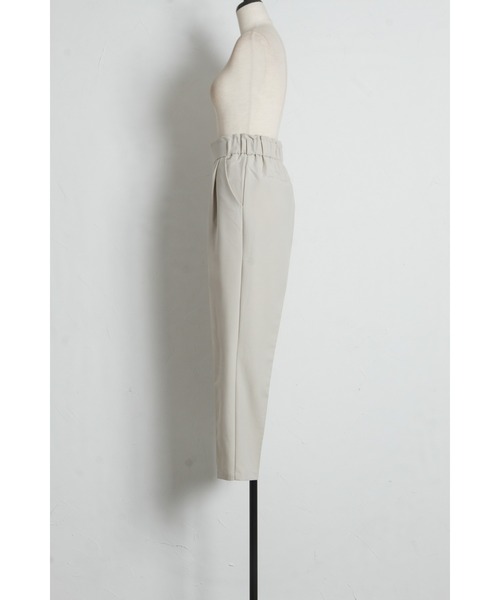 &. NOSTALGIA（アンドドットノスタルジア）の「美シルエットテーパードパンツ（セットアップ）（スラックス・レディース・ネイビー/ベージュ/ブラック・M）」の20枚目の写真