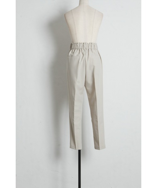 &. NOSTALGIA（アンドドットノスタルジア）の「美シルエットテーパードパンツ（セットアップ）（スラックス・レディース・ネイビー/ベージュ/ブラック・M）」の21枚目の写真