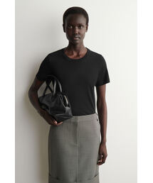 COS（コス）の「コットン クルーネックTシャツ（Tシャツ/カットソー）」