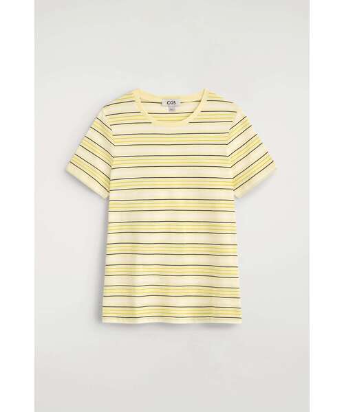 COS(コス)の「コットン クルーネックTシャツ(Tシャツ/カットソー・レディース・ホワイト系/ブラック/ネイビー/イエロー/ブラウン/ベージュ/ライトピンク/イエロー系その他/グレー系その他・XS/S/M/L/XL)」の18枚目の写真