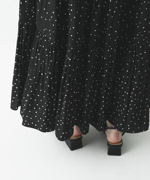 URBAN RESEARCH（アーバンリサーチ）の「ギャザーティアードドットスカート（スカート・レディース・オフホワイト/ブラック・FREE）」の17枚目の写真