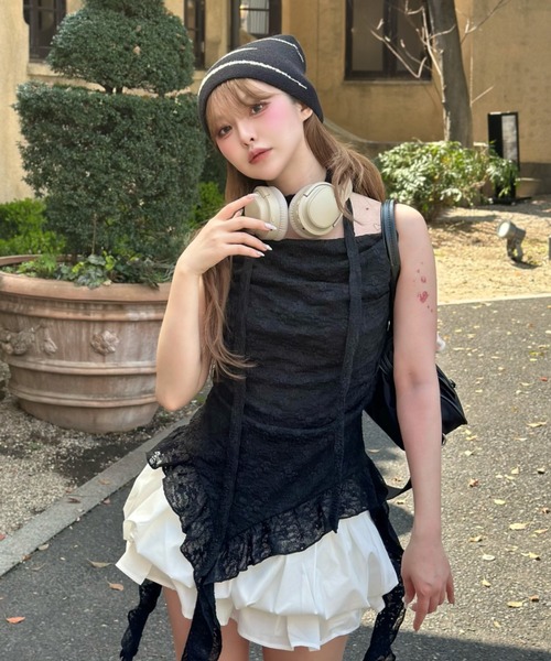 RAY CASSIN(レイカズン)の「タイ付サイドフリルキャミソール(キャミソール・レディース・ブラック系その他2/ホワイト系その他2/ベージュ系その他2・FREE)」の2枚目の写真