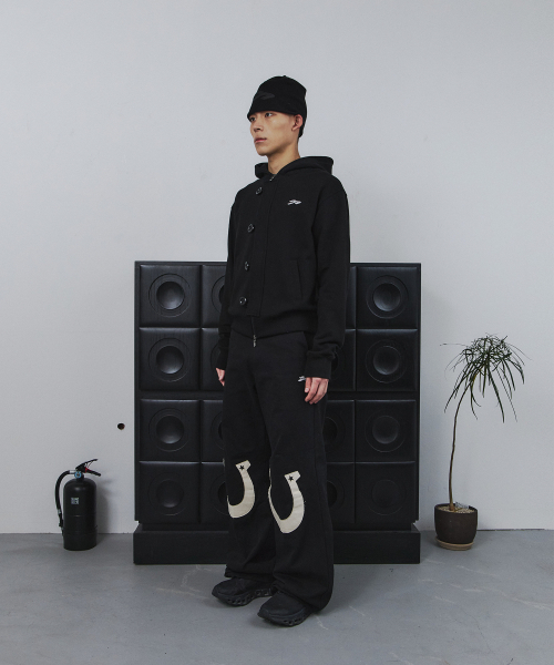 TANSANMAGNESIUM(タンサン マグネシウム)の「ビッグボタンポニーホットフィックスフードジップアップ(ブラック)(パーカー・レディース・その他・1/2/3)」の7枚目の写真