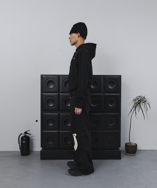 TANSANMAGNESIUM(タンサン マグネシウム)の「ビッグボタンポニーホットフィックスフードジップアップ(ブラック)(パーカー・レディース・その他・1/2/3)」の8枚目の写真
