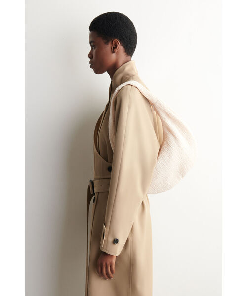 ⭐︎新品未使用 COS スモッキングショルダーバッグ ブラック SMOCKED SHOULDER BAG スモッキングショルダーバッグ ブラック｜COS