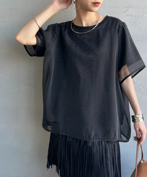 nenom（ネノム）の「[nenom/ネノム] 重ね着風 オーガンジーレイヤードシアーＴシャツ【追加】（Tシャツ/カットソー・レディース・グレー/オフホワイト/ベージュ/ブラック・F）」の3枚目の写真