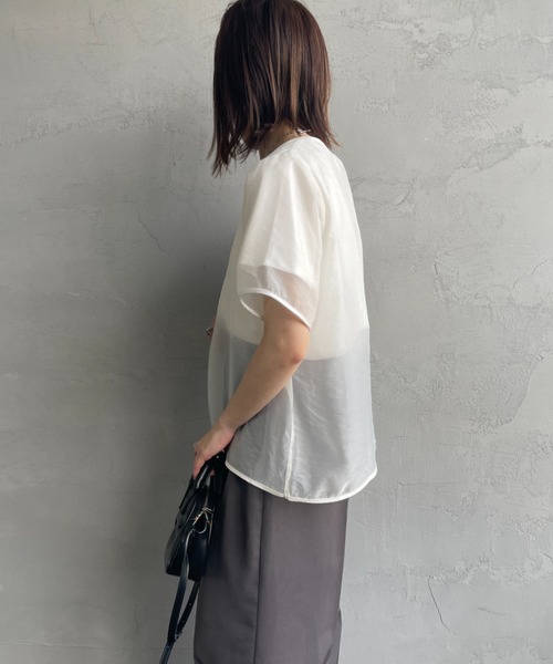 nenom（ネノム）の「[nenom/ネノム] 重ね着風 オーガンジーレイヤードシアーＴシャツ【追加】（Tシャツ/カットソー・レディース・グレー/オフホワイト/ベージュ/ブラック・F）」の11枚目の写真