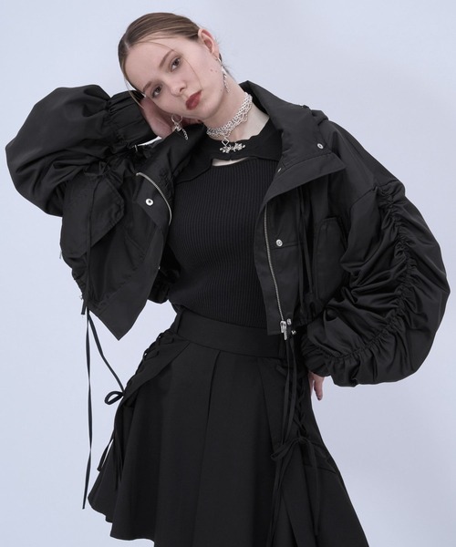 HARE（ハレ）の「ギャザーマウンテンパーカー(HARE)（マウンテンパーカー・レディース・ブラック/カーキ・FREE）」の2枚目の写真