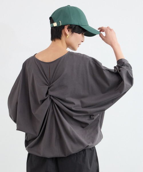 BARNYARDSTORM(バンヤードストーム)の「BARNYARDSTORM / バックツイストプルオーバー【接触冷感 / 吸水速乾】(Tシャツ/カットソー・レディース・ホワイト/イエロー/チャコールグレー/ブラウン・FREE)」の3枚目の写真