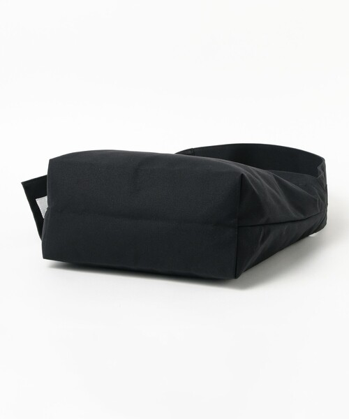 yorozu(ヨロズ)の「【別注】yorozu / TASUKI SHOULDER(ショルダーバッグ・メンズ・ブラック・ONE SIZE)」の5枚目の写真