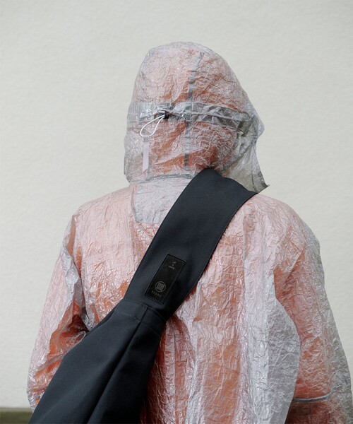 yorozu(ヨロズ)の「【別注】yorozu / TASUKI SHOULDER(ショルダーバッグ・メンズ・ブラック・ONE SIZE)」の11枚目の写真