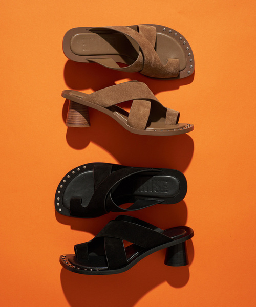 GRISE(グリーズ)の「GRISE5cmレザーEDGEトングサンダル(サンダル・レディース・キャメル/ブラック・X-LARGE/LARGE/MEDIUM/SMALL)」の16枚目の写真