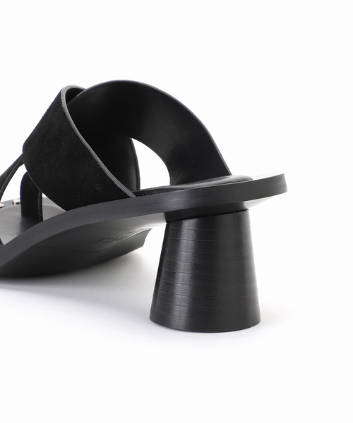 GRISE(グリーズ)の「GRISE5cmレザーEDGEトングサンダル(サンダル・レディース・キャメル/ブラック・X-LARGE/LARGE/MEDIUM/SMALL)」の11枚目の写真