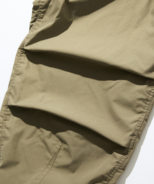 FREAK'S STORE(フリークスストア)の「<UVカット・吸水速乾・軽量>Quick Dry Fabric ワイドシルエット ポリリップクロス ミリタリーサーカスパンツ/限定展開(カーゴパンツ・メンズ・オリーブ/ブラック/オフホワイト/ベージュ・SMALL/MEDIUM/LARGE)」の21枚目の写真