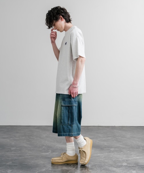 CONVERSE(コンバース)の「CONVERSE コンバース オーバーサイズフライスシューズエンブレム刺繍半袖ロゴTシャツ(Tシャツ/カットソー・メンズ・ブラック/ダークブルー/ブラック系/ホワイト/グリーン/オートミール・L/M/XL)」の17枚目の写真