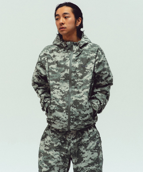 WKNDRS(ウィーキャンドース)の「DIGI CAMO WINDBREAKER (L.KHAKI)(ナイロンジャケット・レディース・その他・MEDIUM/LARGE/X-LARGE)」の7枚目の写真