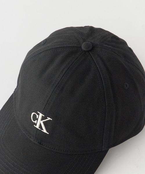 Calvin Klein（カルバン・クライン）の「Calvin Klein/カルバンクライン キャップ - 6パネルスモールモノグラムベースボールキャップ アウトドア レジャー 2026年春夏（キャップ・メンズ・ブラック/クリーム・FREE）」の9枚目の写真