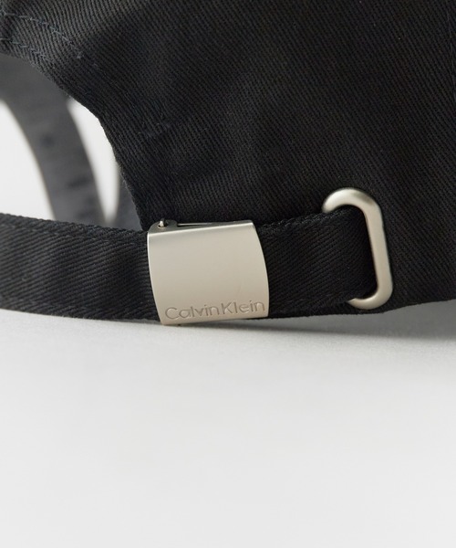 Calvin Klein（カルバン・クライン）の「Calvin Klein/カルバンクライン キャップ - 6パネルスモールモノグラムベースボールキャップ アウトドア レジャー 2026年春夏（キャップ・メンズ・ブラック/クリーム・FREE）」の5枚目の写真