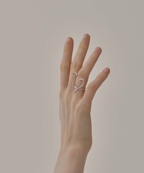 AFFECT(アフェクト)の「Heart Ring(リング・レディース・シルバー/ゴールド・MEDIUM/SMALL/LARGE)」の5枚目の写真