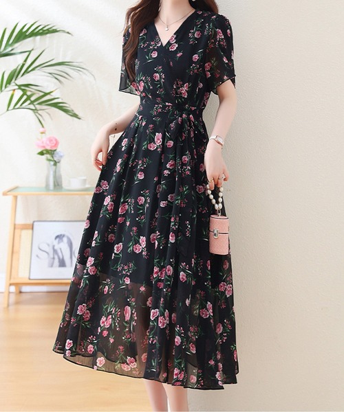 ブラック カシュクール ロングワンピース フラワープリントカシュクールロングワンピース（ワンピース）｜LUCPY