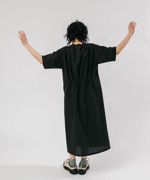 EKAL(エカル)の「『吸水速乾/通気性/軽量』DOT AIR ONEPIECE(ワンピース・レディース・ブラック/ブラウン/チャコールグレー/オレンジ系その他・ONE)」の9枚目の写真