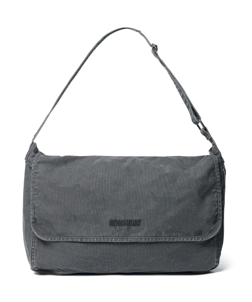 NOMANUAL(NOMANUAL)の「WASHED CANVAS CROSS BAG - WASHED CHARCOAL(メッセンジャーバッグ・レディース・その他・FREE)」の1枚目の写真