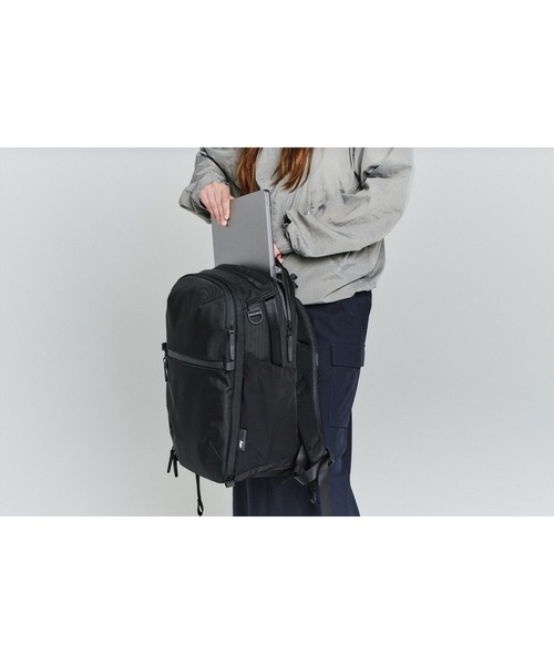 Aer（エアー）の「AER　Travel Pack 4 28L　/　AER-21070（バックパック/リュック・メンズ・ブラック・FREE）」の14枚目の写真
