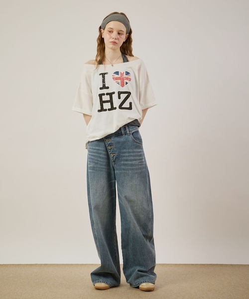 hazyl（ヘイジル）の「one shoulder logo T-shirt / ワンショルダーロゴTシャツ（Tシャツ/カットソー・レディース・グレー/オフホワイト・フリー）」の13枚目の写真