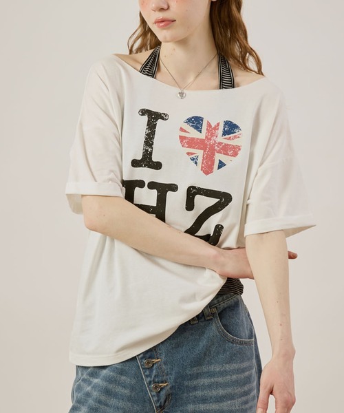 hazyl（ヘイジル）の「one shoulder logo T-shirt / ワンショルダーロゴTシャツ（Tシャツ/カットソー・レディース・グレー/オフホワイト・フリー）」の4枚目の写真