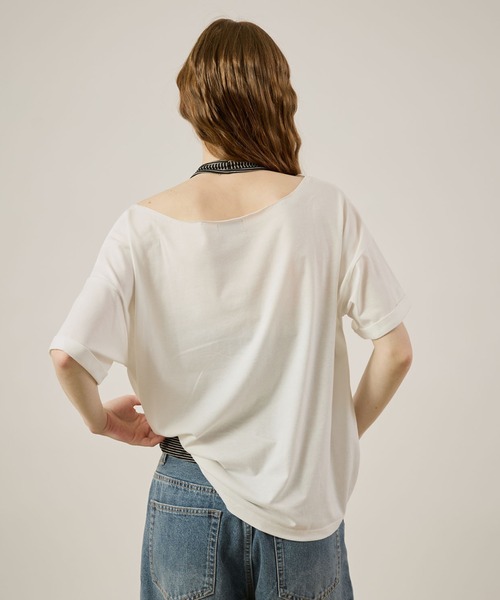 hazyl（ヘイジル）の「one shoulder logo T-shirt / ワンショルダーロゴTシャツ（Tシャツ/カットソー・レディース・グレー/オフホワイト・フリー）」の10枚目の写真