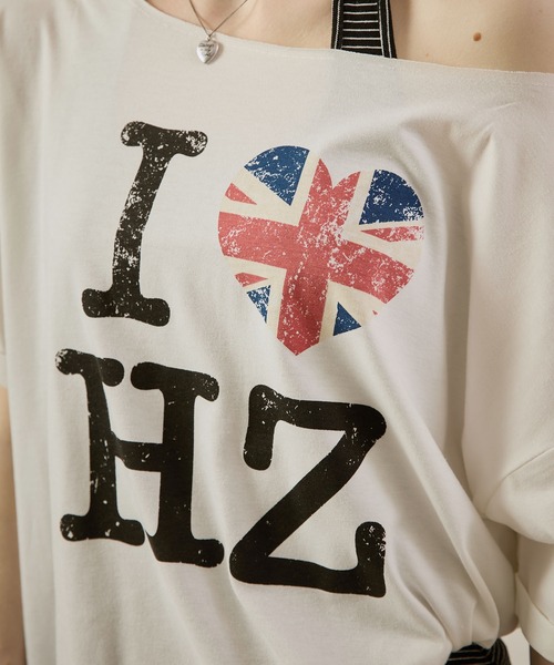 hazyl（ヘイジル）の「one shoulder logo T-shirt / ワンショルダーロゴTシャツ（Tシャツ/カットソー・レディース・グレー/オフホワイト・フリー）」の16枚目の写真