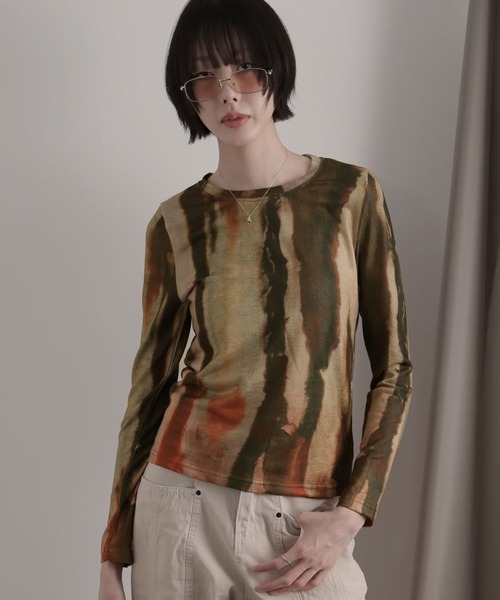 Ulysses(ユリシス)の「アートダイロングスリーブカットソー(Tシャツ/カットソー・レディース・ブラウン・M/S)」の1枚目の写真
