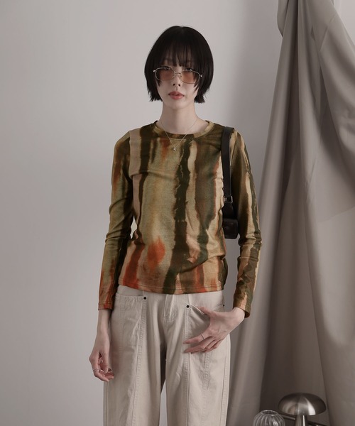 Ulysses(ユリシス)の「アートダイロングスリーブカットソー(Tシャツ/カットソー・レディース・ブラウン・M/S)」の6枚目の写真