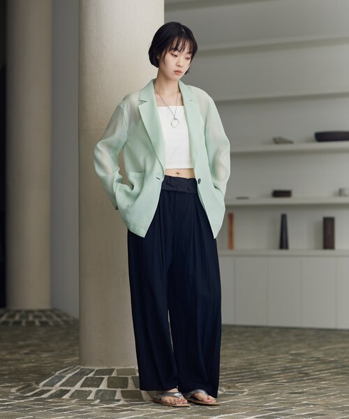 GALLEST(ギャレスト)の「【接触冷感】シアーシャツジャケット(テーラードジャケット・レディース・ブラック/ライトベージュ/ライトグリーン・34/38)」の18枚目の写真