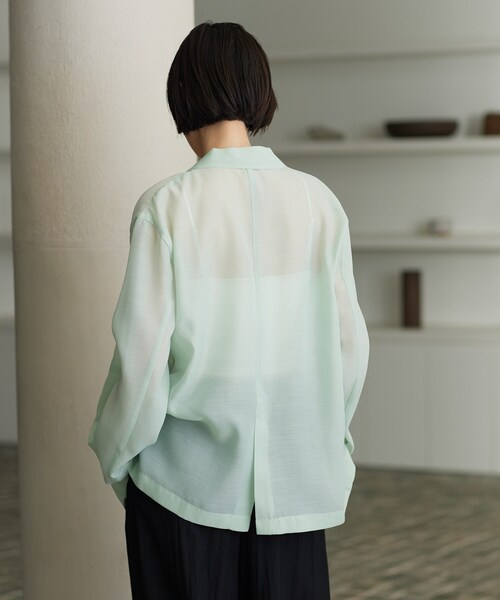GALLEST(ギャレスト)の「【接触冷感】シアーシャツジャケット(テーラードジャケット・レディース・ブラック/ライトベージュ/ライトグリーン・34/38)」の4枚目の写真