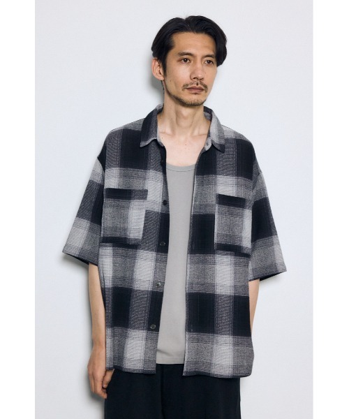 AZUL by moussy(アズールバイマウジー)の「引き揃え天竺タンクトップ(タンクトップ・メンズ・ブラック/ホワイト/グレー・MEDIUM/LARGE)」の9枚目の写真