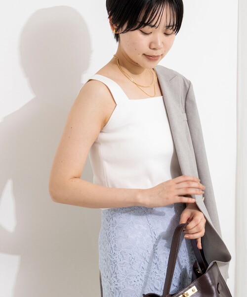 NOLLEY’S Sophi(ノーリーズソフィ)の「《手洗い可能》総針ニットキャミ(ニット/セーター・レディース・ダークブラウン/ホワイト/ブラック・FREE)」の15枚目の写真