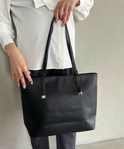 MYMOOD.(マイムード)の「【A4収納可】通勤にぴったり PUシンプルデザイントートバッグ(トートバッグ・レディース・アイボリー/ベージュ/ブラック・FREE)」の14枚目の写真
