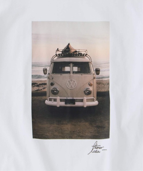 EDIFICE（エディフィス）の「THOMAS LODIN(トーマス ロディン) 別注 フォト プリント Tシャツ（Tシャツ/カットソー・メンズ・ブルー/ブラック/オレンジ/ベージュ/ブラック系その他・LARGE/MEDIUM）」の15枚目の写真
