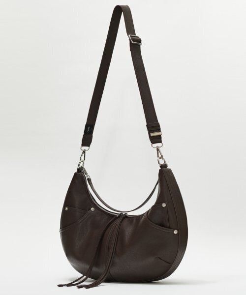 MAISON MINED(メゾンミネド)の「LEATHER SADDLEBAG BLACK(メッセンジャーバッグ・レディース・その他・FREE)」の14枚目の写真
