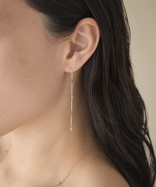 ete bijoux（エテビジュー）の「[スキニー] K18YG ダイヤモンド ステーション ピアス（ピアス（両耳用）・レディース・イエローゴールド・FREE）」の2枚目の写真